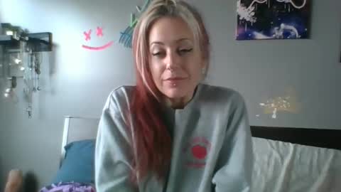 Snapshot of 0_jinx_0 chatting on 7, 11, 2025 0_jinx_0 online show from 7, 11, 2025