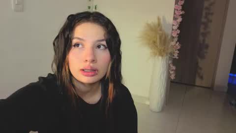 Snapshot of 0ne_of_0ne chatting on 5, 10, 2025 Steven e online show from 5, 10, 2025