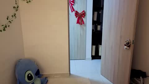 Snapshot of 0ne_of_0ne chatting on 17, 12, 2025 Steven e online show from 17, 12, 2025