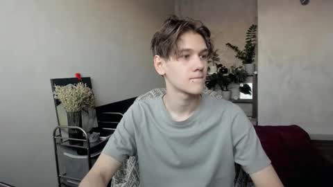 Snapshot of 0verlandd chatting on 6, 11, 2025 Adam online show from 6, 11, 2025