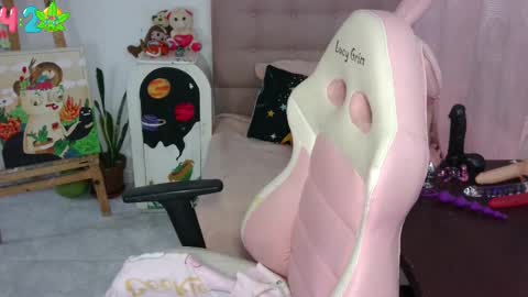 Snapshot of 111lucygrim111 chatting on 11, 9, 2025 111lucygrim111 online show from 11, 9, 2025