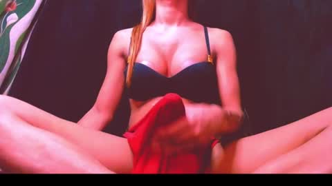 Snapshot of 11inchmistressxxlyka chatting on 4, 2, 2025 CALL ME BABY online show from 4, 2, 2025