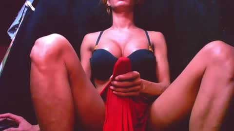 Snapshot of 11inchmistressxxlyka chatting on 12, 2, 2025 CALL ME BABY online show from 12, 2, 2025