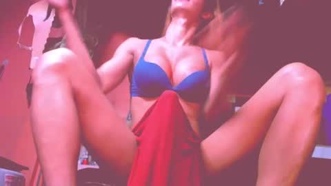 Snapshot of 11inchmistressxxlyka chatting on 2, 3, 2025 CALL ME BABY online show from 2, 3, 2025