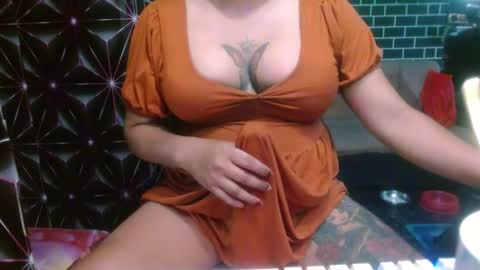  i am trixie im Your Selfsucking Mistress  online show from 15, 4, 2026