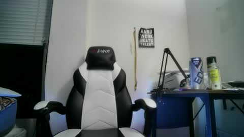 Snapshot of 11inchtattedtrinibad chatting on 9, 11, 2025 11inchtattedtrinibad online show from 9, 11, 2025