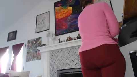 Snapshot of 11willowandjohn11 chatting on 1, 2, 2025 Aurora Willows online show from 1, 2, 2025