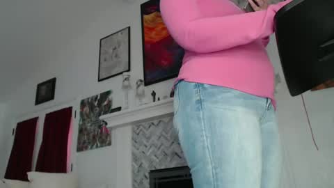 Snapshot of 11willowandjohn11 chatting on 18, 2, 2025 Aurora Willows online show from 18, 2, 2025