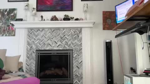 Snapshot of 11willowandjohn11 chatting on 5, 3, 2025 Aurora Willows online show from 5, 3, 2025