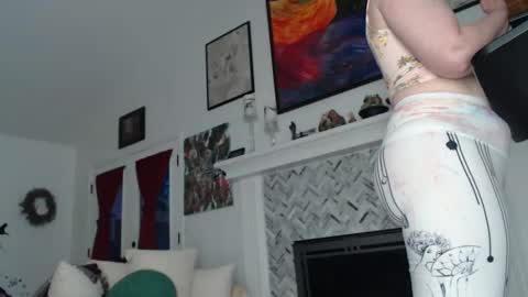 Snapshot of 11willowandjohn11 chatting on 12, 3, 2025 Aurora Willows online show from 12, 3, 2025