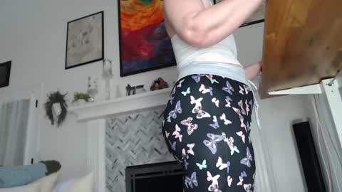 Snapshot of 11willowandjohn11 chatting on 13, 10, 2025 Aurora Willows online show from 13, 10, 2025
