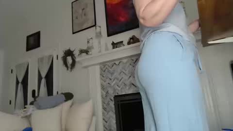 Snapshot of 11willowandjohn11 chatting on 14, 10, 2025 Aurora Willows online show from 14, 10, 2025