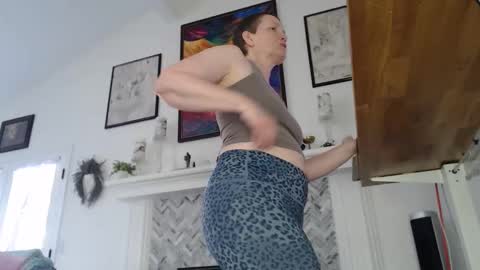 Aurora Willows online show from 13, 12, 2025