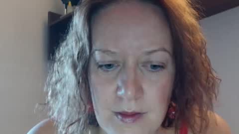 12ennie online show from 17, 10, 2025