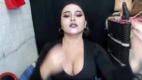 sexy kia online show from 15, 12, 2025