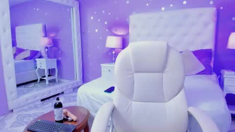 Snapshot of 15_scarlette chatting on 11, 1, 2025 Scarlette online show from 11, 1, 2025