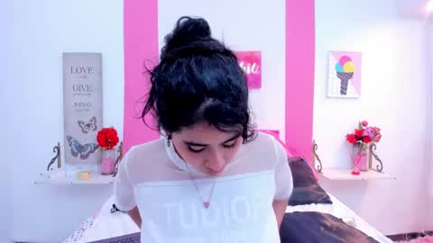 Snapshot of 15_scarlette chatting on 5, 2, 2025 Scarlette online show from 5, 2, 2025