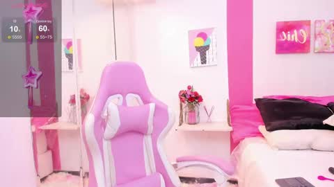 Snapshot of 15_scarlette chatting on 27, 2, 2025 Scarlette online show from 27, 2, 2025