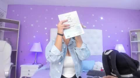 Snapshot of 15_scarlette chatting on 4, 12, 2025 Scarlette online show from 4, 12, 2025