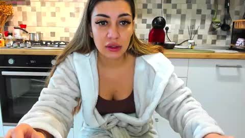 18belleskinny online show from 4, 10, 2025