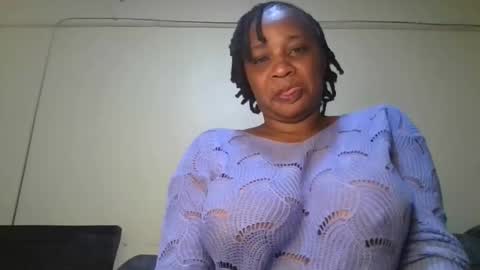 Snapshot of 1_sexylove chatting on 12, 11, 2025 1_sexylove online show from 12, 11, 2025