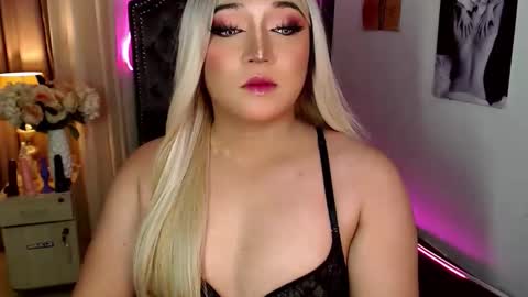 Ekang online show from 1, 12, 2025