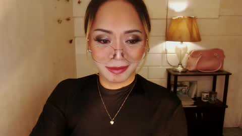 Snapshot of 1bigsurprise4you chatting on 17, 12, 2024 angel online show from 17, 12, 2024