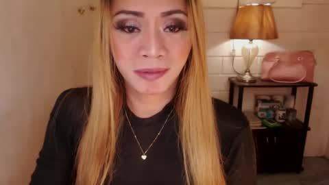 Snapshot of 1bigsurprise4you chatting on 30, 12, 2024 angel online show from 30, 12, 2024