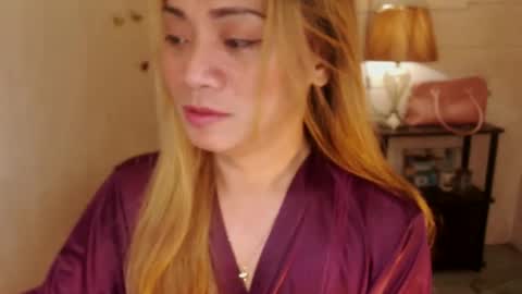 Snapshot of 1bigsurprise4you chatting on 6, 1, 2025 angel online show from 6, 1, 2025