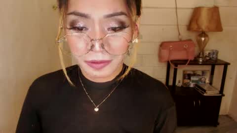 Snapshot of 1bigsurprise4you chatting on 26, 1, 2025 angel online show from 26, 1, 2025