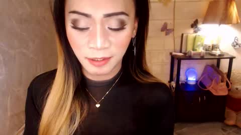 Snapshot of 1bigsurprise4you chatting on 12, 9, 2025 angel online show from 12, 9, 2025