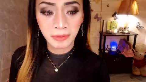 Snapshot of 1bigsurprise4you chatting on 18, 9, 2025 angel online show from 18, 9, 2025