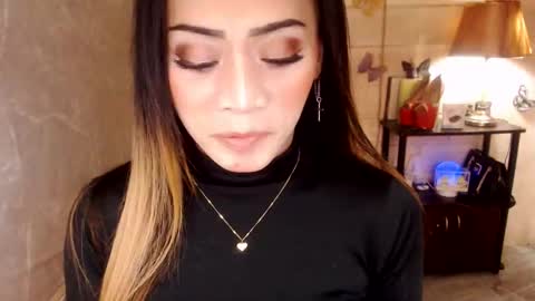 Snapshot of 1bigsurprise4you chatting on 26, 10, 2025 angel online show from 26, 10, 2025