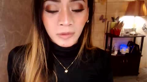 Snapshot of 1bigsurprise4you chatting on 28, 10, 2025 angel online show from 28, 10, 2025