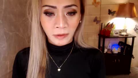 Snapshot of 1bigsurprise4you chatting on 16, 11, 2025 angel online show from 16, 11, 2025