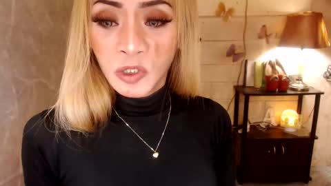 Snapshot of 1bigsurprise4you chatting on 27, 2, 2026 angel online show from 27, 2, 2026