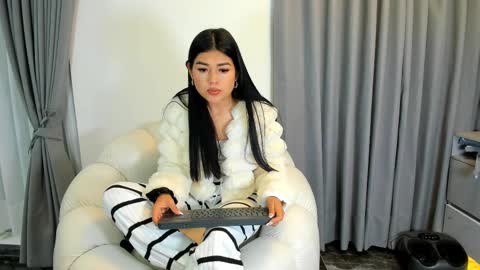 Hello soy bonnie  online show from 18, 2, 2025