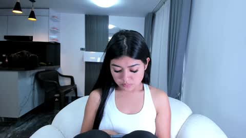 Hello soy bonnie  online show from 10, 3, 2025