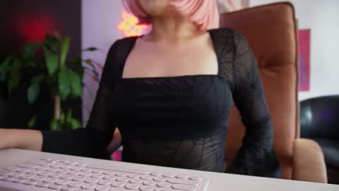 1hannamontana online show from 12, 2, 2026