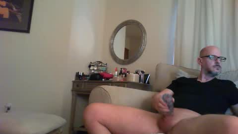 Snapshot of 1hotbaldguy chatting on 24, 2, 2025 1hotbaldguy online show from 24, 2, 2025