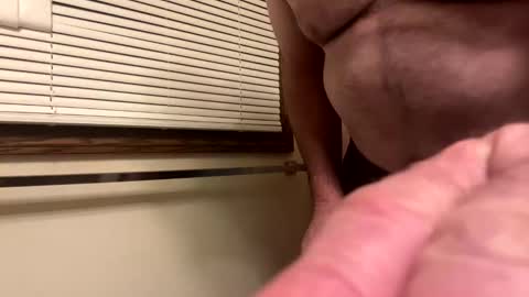 1hunglo412 online show from 5, 1, 2026