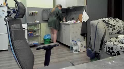 1LINDSEY1 online show from 28, 2, 2025