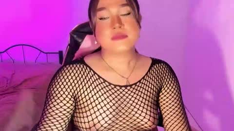 1lovelymess online show from 19, 9, 2025