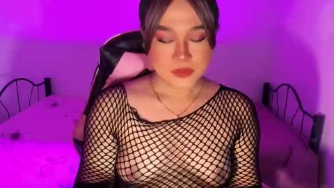 1lovelymess online show from 26, 10, 2025