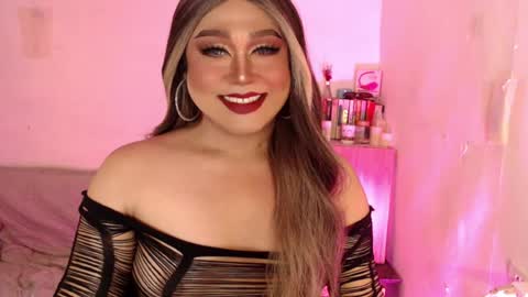 1lovelymess online show from 12, 7, 2026