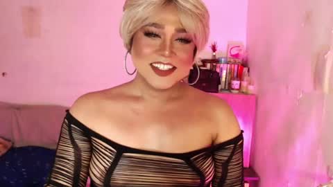 1lovelymess online show from 19, 7, 2026