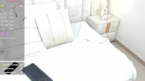 Snapshot of 1m_nahomi chatting on 5, 1, 2025 Nahomi online show from 5, 1, 2025