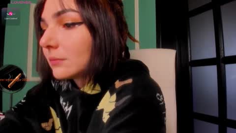 Moona  online show from 22, 12, 2025