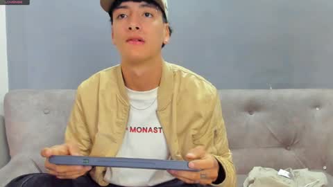 1Threestar online show from 5, 1, 2025