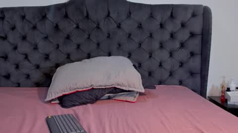 1Threestar online show from 18, 12, 2025